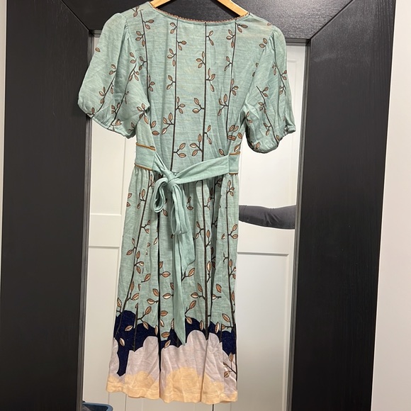 Nick and Mo dress - Picture 2 of 2